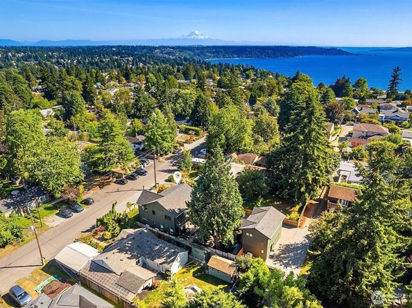 10421 41st Avenue SW, Seattle WA 98146