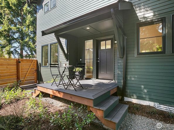 10421 41st Avenue SW, Seattle WA 98146