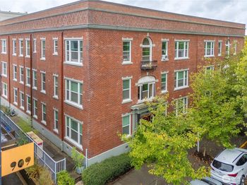 905 NE 43rd Street