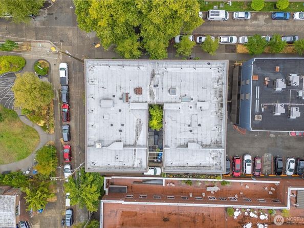 905 NE 43rd Street 107, Seattle WA 98105