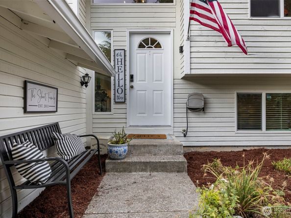 13807 Silver Firs Drive, Everett WA 98208