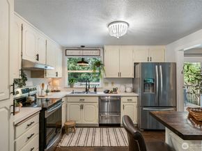 13807 Silver Firs Drive, Everett WA 98208