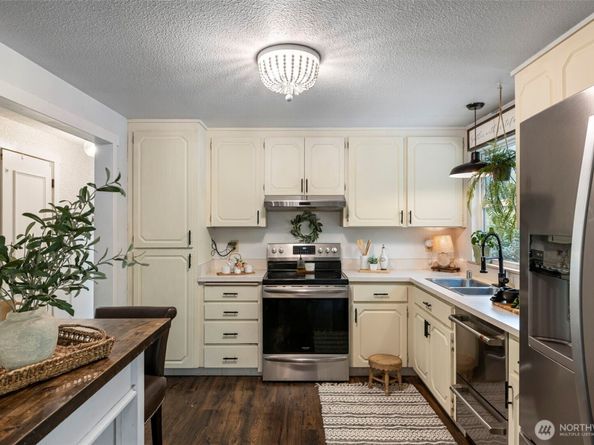 13807 Silver Firs Drive, Everett WA 98208