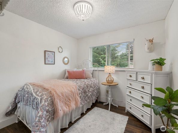 13807 Silver Firs Drive, Everett WA 98208