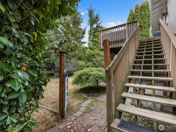 13807 Silver Firs Drive, Everett WA 98208