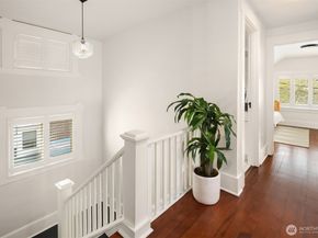 914 W Howe Street, Seattle WA 98119