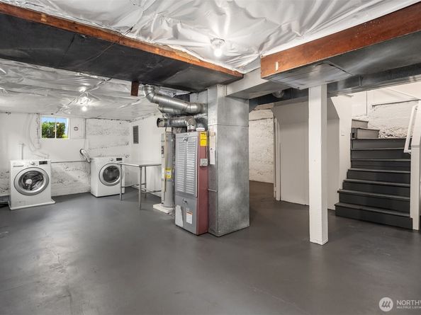 914 W Howe Street, Seattle WA 98119