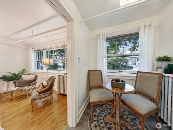 525 16th Avenue E 102, Seattle WA 98112