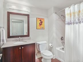 699 John Street 513, Seattle WA 98109