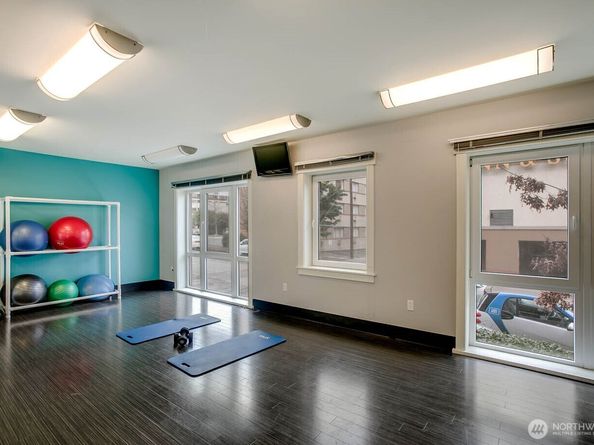 699 John Street 513, Seattle WA 98109