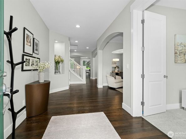 27006 SE 13th Street, Sammamish WA 98075