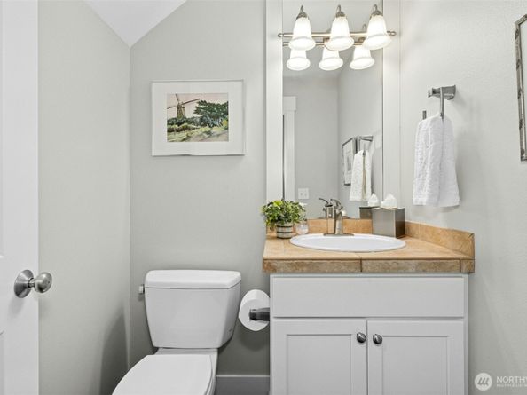 27006 SE 13th Street, Sammamish WA 98075