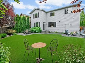 27006 SE 13th Street, Sammamish WA 98075