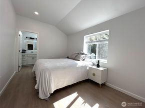 16337 Interlake Avenue N, Shoreline WA 98133