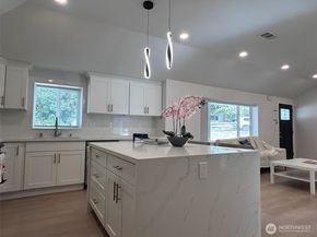 16337 Interlake Avenue N, Shoreline WA 98133