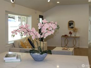 16337 Interlake Avenue N, Shoreline WA 98133
