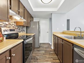 23625 112th Avenue SE G201, Kent WA 98031