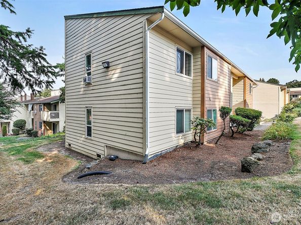 23625 112th Avenue SE G201, Kent WA 98031