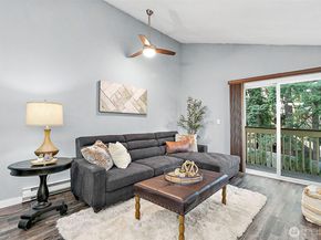 23625 112th Avenue SE G201, Kent WA 98031