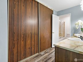 23625 112th Avenue SE G201, Kent WA 98031
