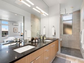 1823 26th Ave B, Seattle WA 98122