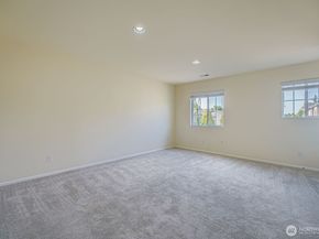 12609 SE 279th Place, Kent WA 98030
