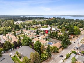 2409 S 222nd Street B14, Des Moines WA 98198