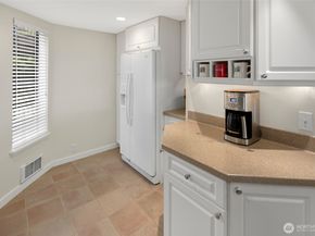 410 W Roy Street E207, Seattle WA 98119