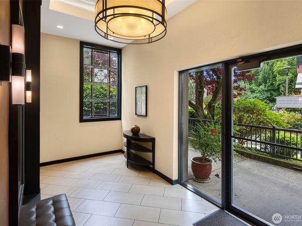 410 W Roy Street E207, Seattle WA 98119