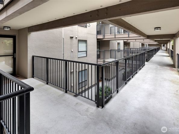 410 W Roy Street E207, Seattle WA 98119