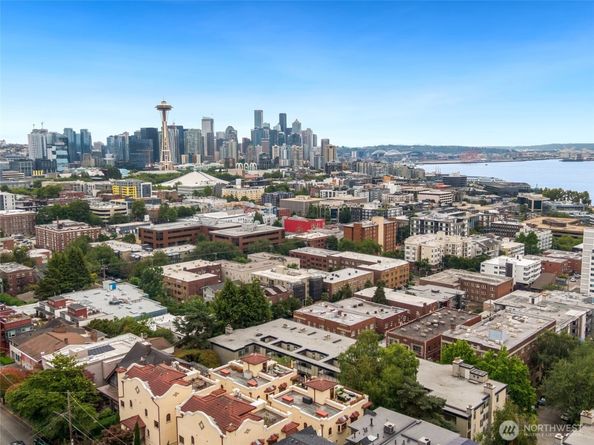410 W Roy Street E207, Seattle WA 98119