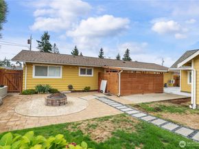 23438 28th Avenue S, Des Moines WA 98198