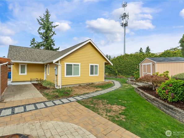 23438 28th Avenue S, Des Moines WA 98198