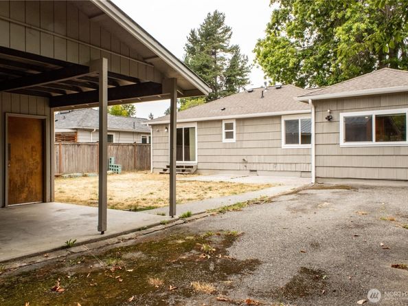 1325 Garrison Avenue, Port Orchard WA 98366