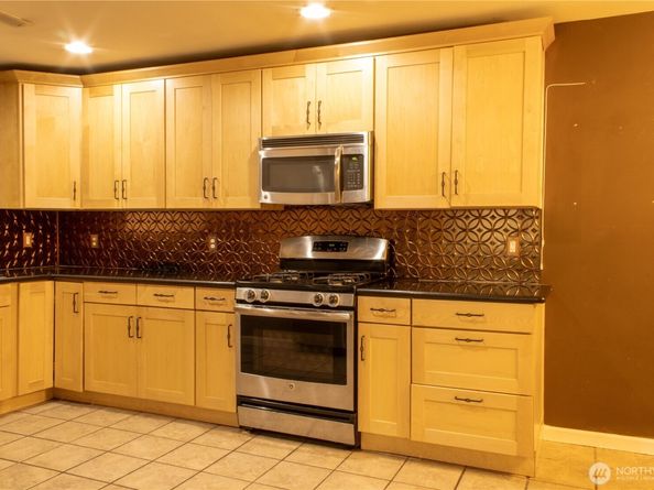 1325 Garrison Avenue, Port Orchard WA 98366