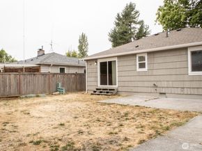 1325 Garrison Avenue, Port Orchard WA 98366
