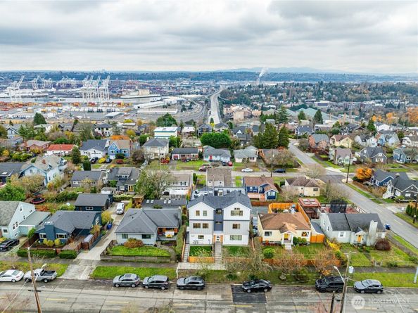 3448 37th Avenue SW, Seattle WA 98126