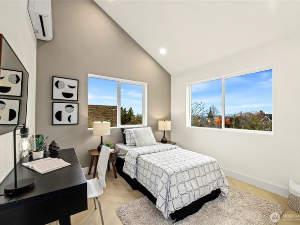3448 37th Avenue SW, Seattle WA 98126