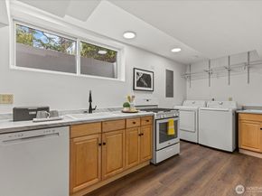 2819 W McGraw Street, Seattle WA 98199