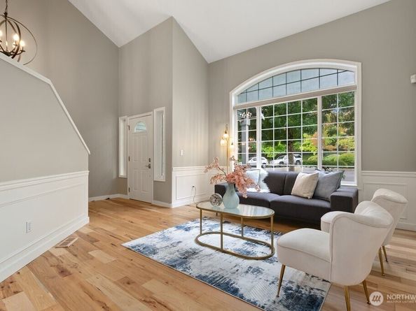 9306 138th Court NE, Redmond WA 98052