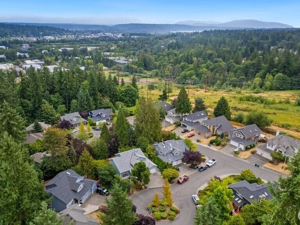 9306 138th Court NE, Redmond WA 98052