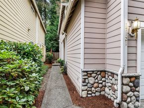 17121 3rd Place W, Bothell WA 98012