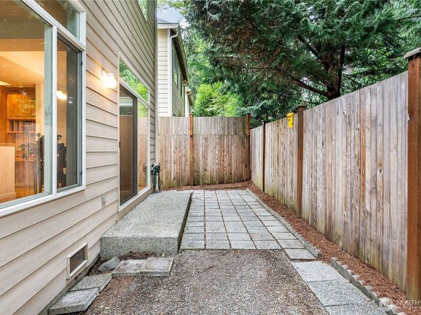 17121 3rd Place W, Bothell WA 98012