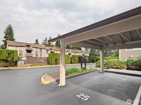 12504 NE 142nd Lane C101, Kirkland WA 98034