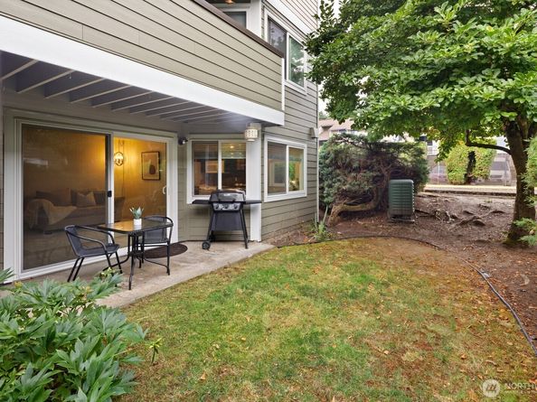 12504 NE 142nd Lane C101, Kirkland WA 98034