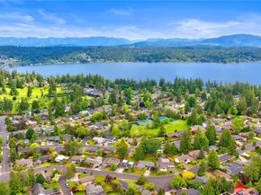 18510 NE 15th Place, Bellevue WA 98008
