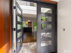 18510 NE 15th Place, Bellevue WA 98008