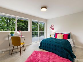 18510 NE 15th Place, Bellevue WA 98008