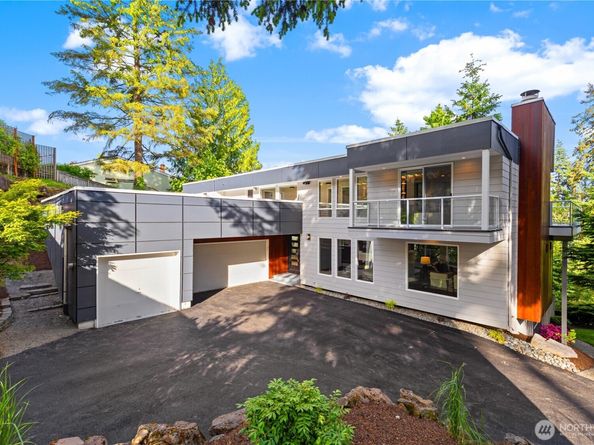 18510 NE 15th Place, Bellevue WA 98008