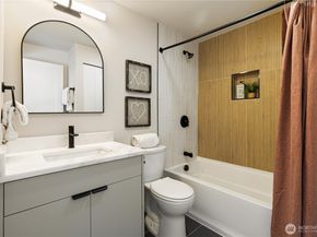 18510 NE 15th Place, Bellevue WA 98008